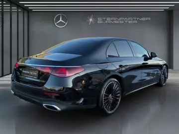 MERCEDES-BENZ E 220 d AMG Night Navi Amb CarPlay Kamera