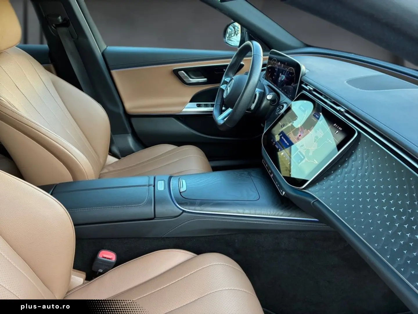 MERCEDES-BENZ E 220 d AMG Night Navi Amb CarPlay Kamera