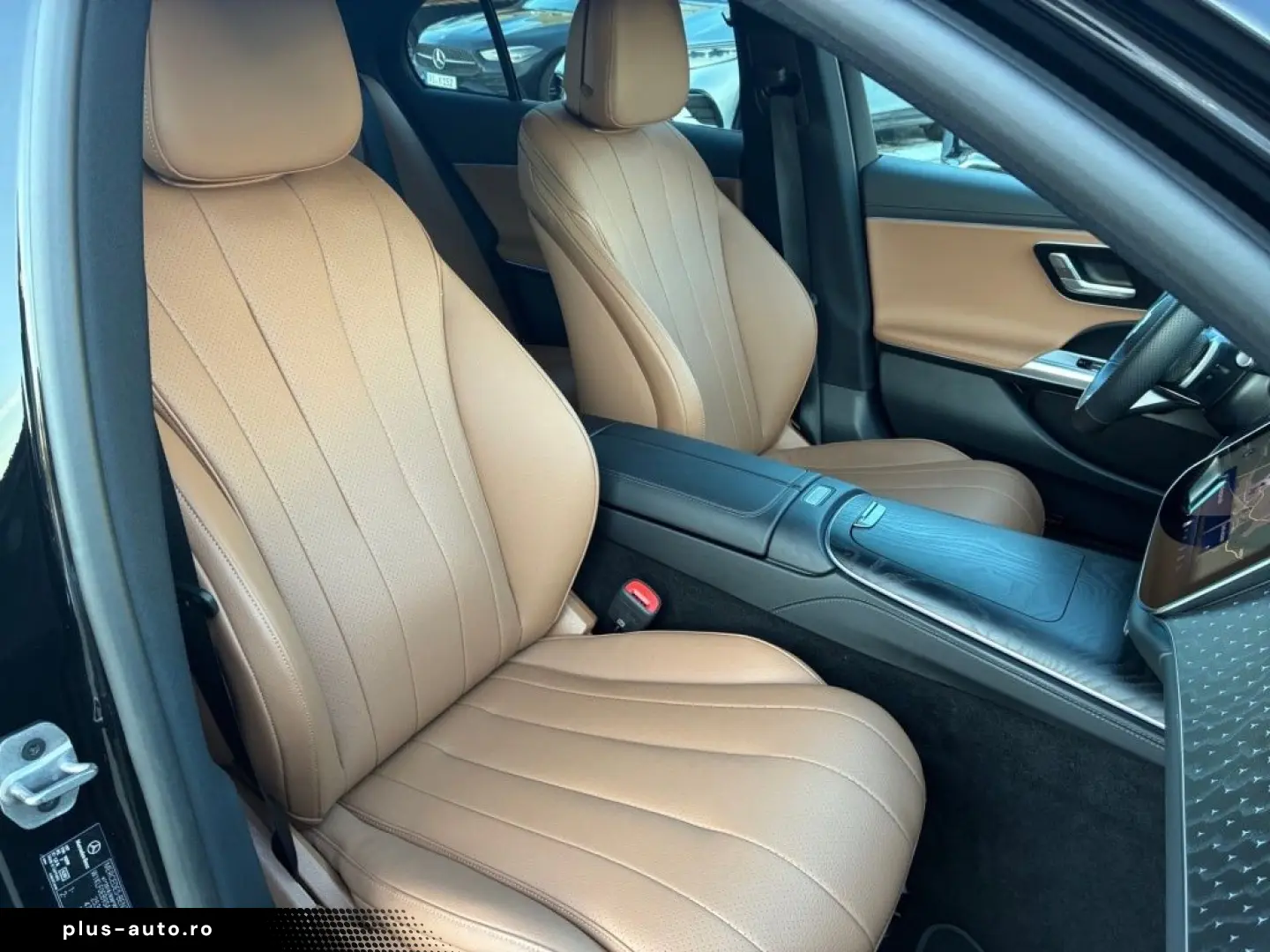 MERCEDES-BENZ E 220 d AMG Night Navi Amb CarPlay Kamera