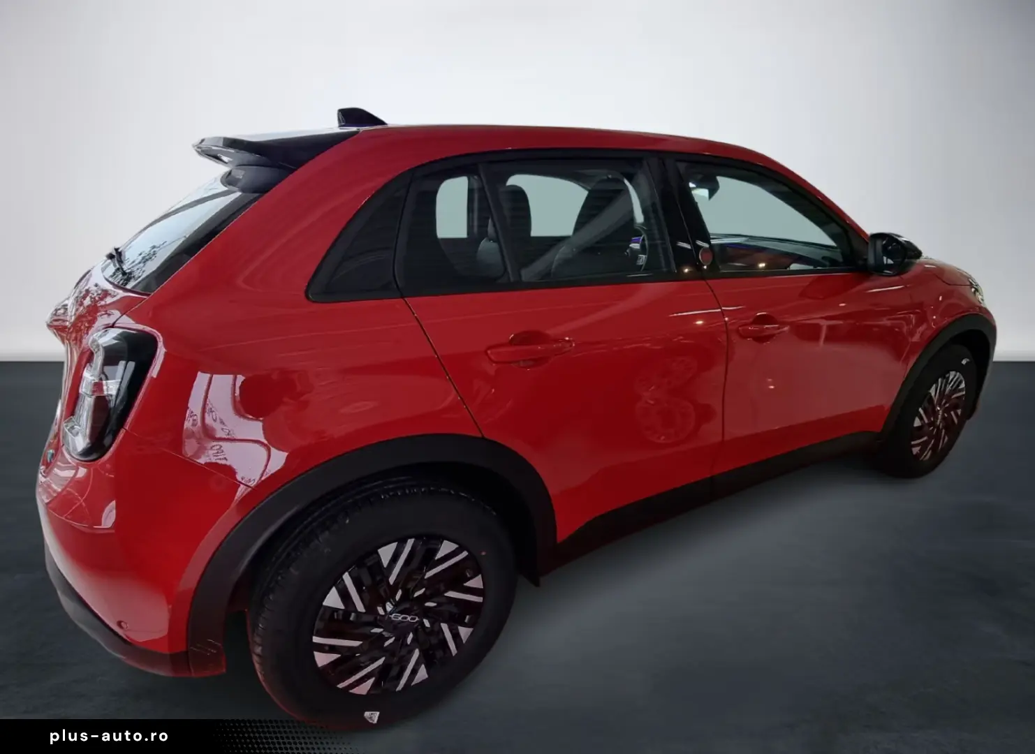 Fiat 600e Elektro 115kW 156PS