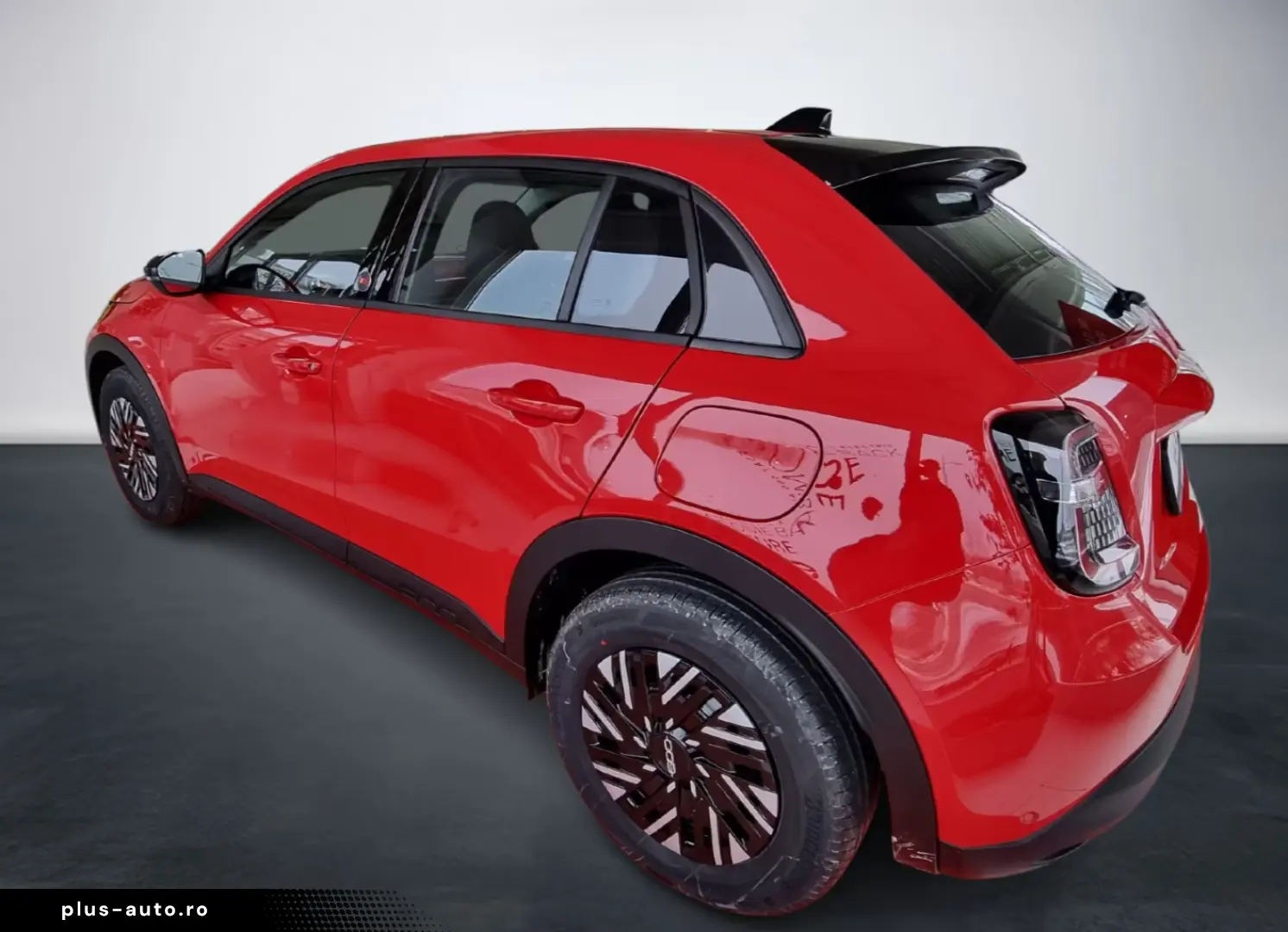 Fiat 600e Elektro 115kW 156PS