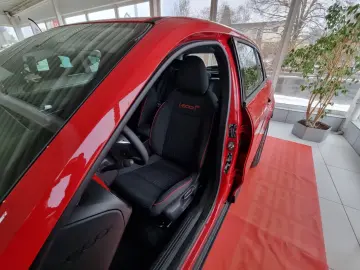 Fiat 600e Elektro 115kW 156PS