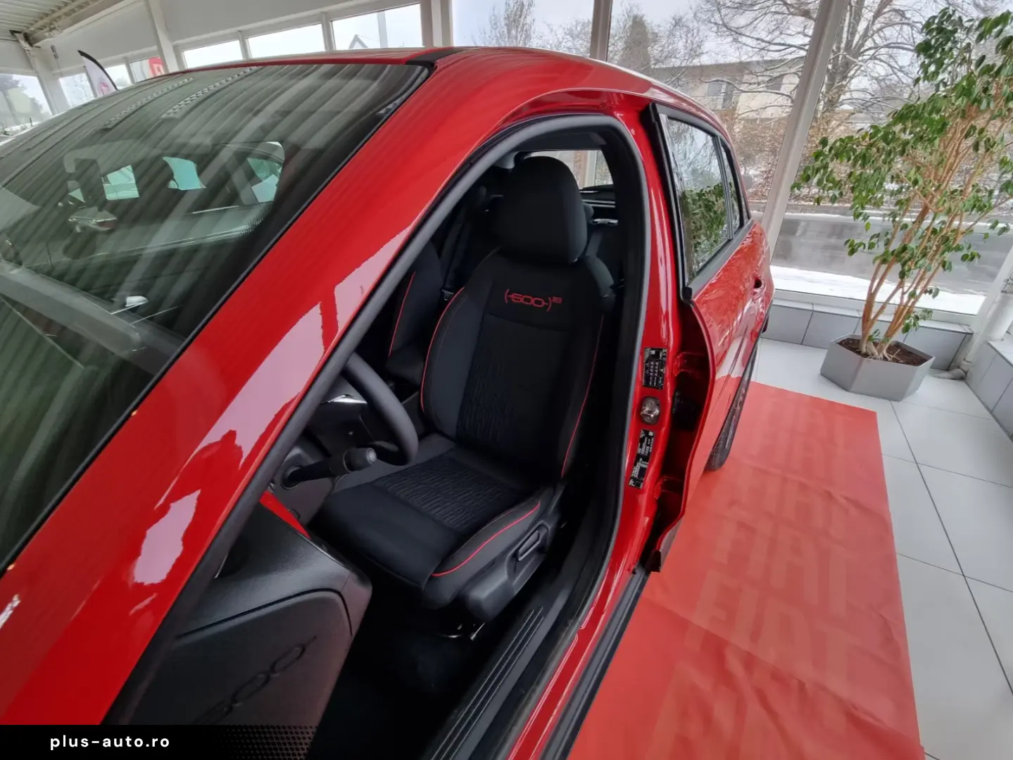 Fiat 600e Elektro 115kW 156PS