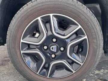 DACIA SPRING BEV 27kWh Comfort Plus Auto