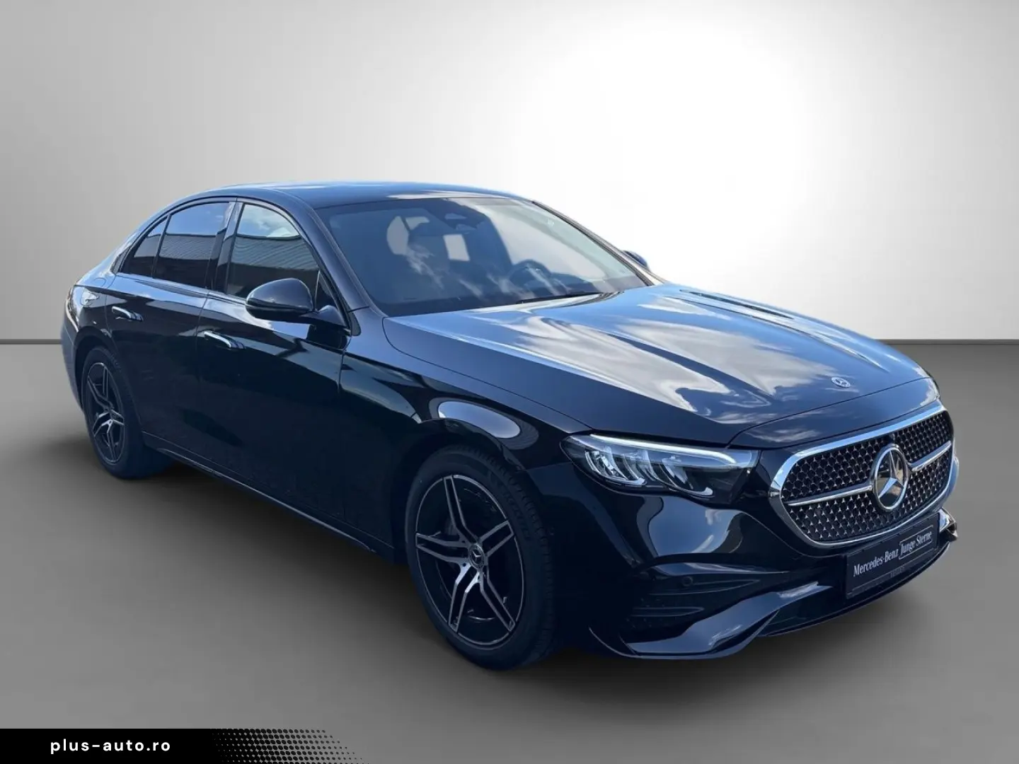 MERCEDES-BENZ E 200 AMG Night Leder braun Burmester 4D