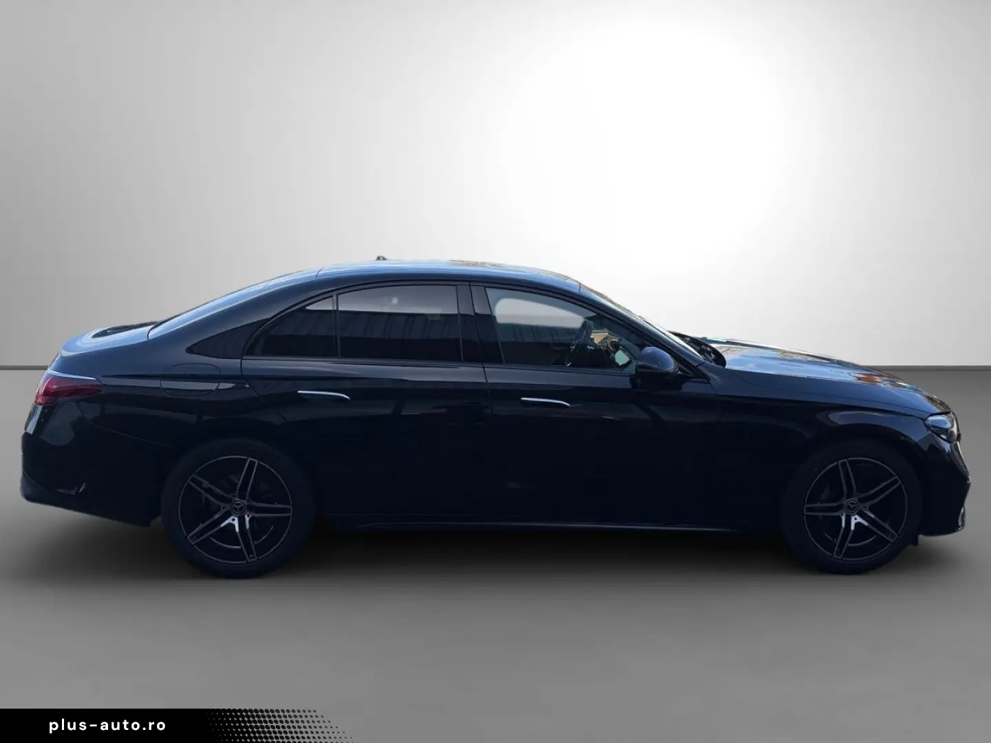 MERCEDES-BENZ E 200 AMG Night Leder braun Burmester 4D