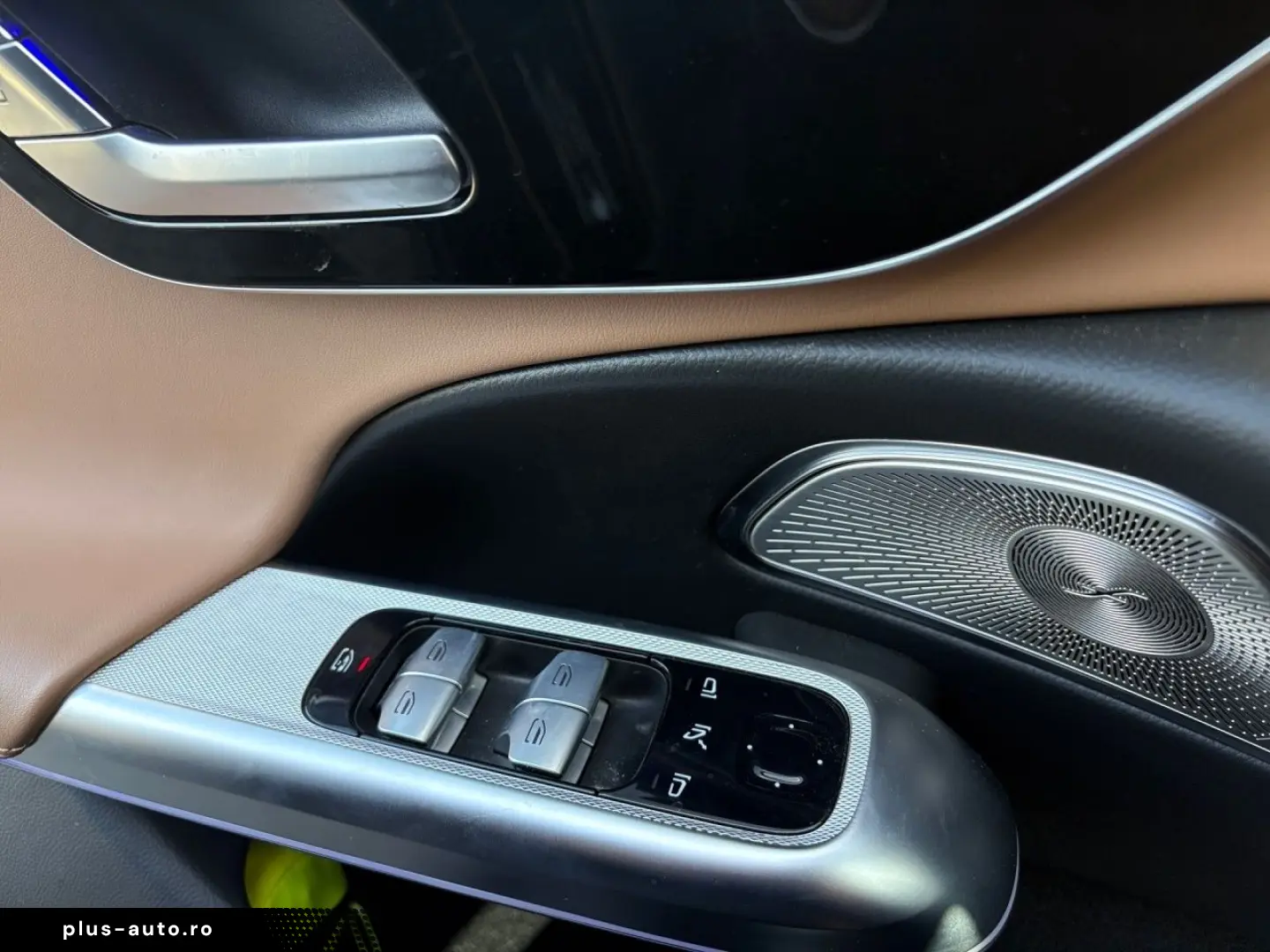 MERCEDES-BENZ E 200 AMG Night Leder braun Burmester 4D