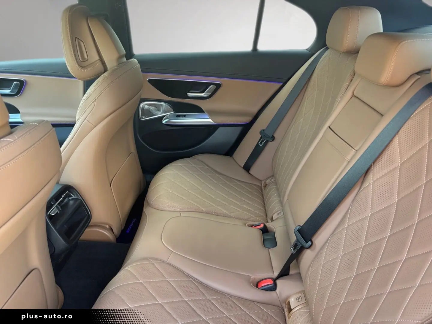 MERCEDES-BENZ E 200 AMG Night Leder braun Burmester 4D