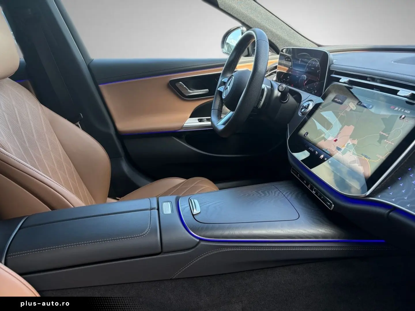 MERCEDES-BENZ E 200 AMG Night Leder braun Burmester 4D