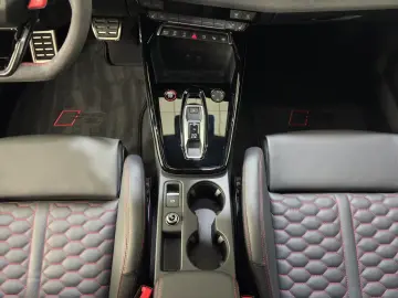 Audi RS 3 Sportback 2.5 TFSI quattro S tronic   NAVI