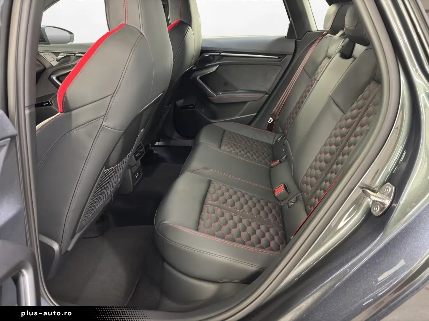 Audi RS 3 Sportback 2.5 TFSI quattro S tronic   NAVI