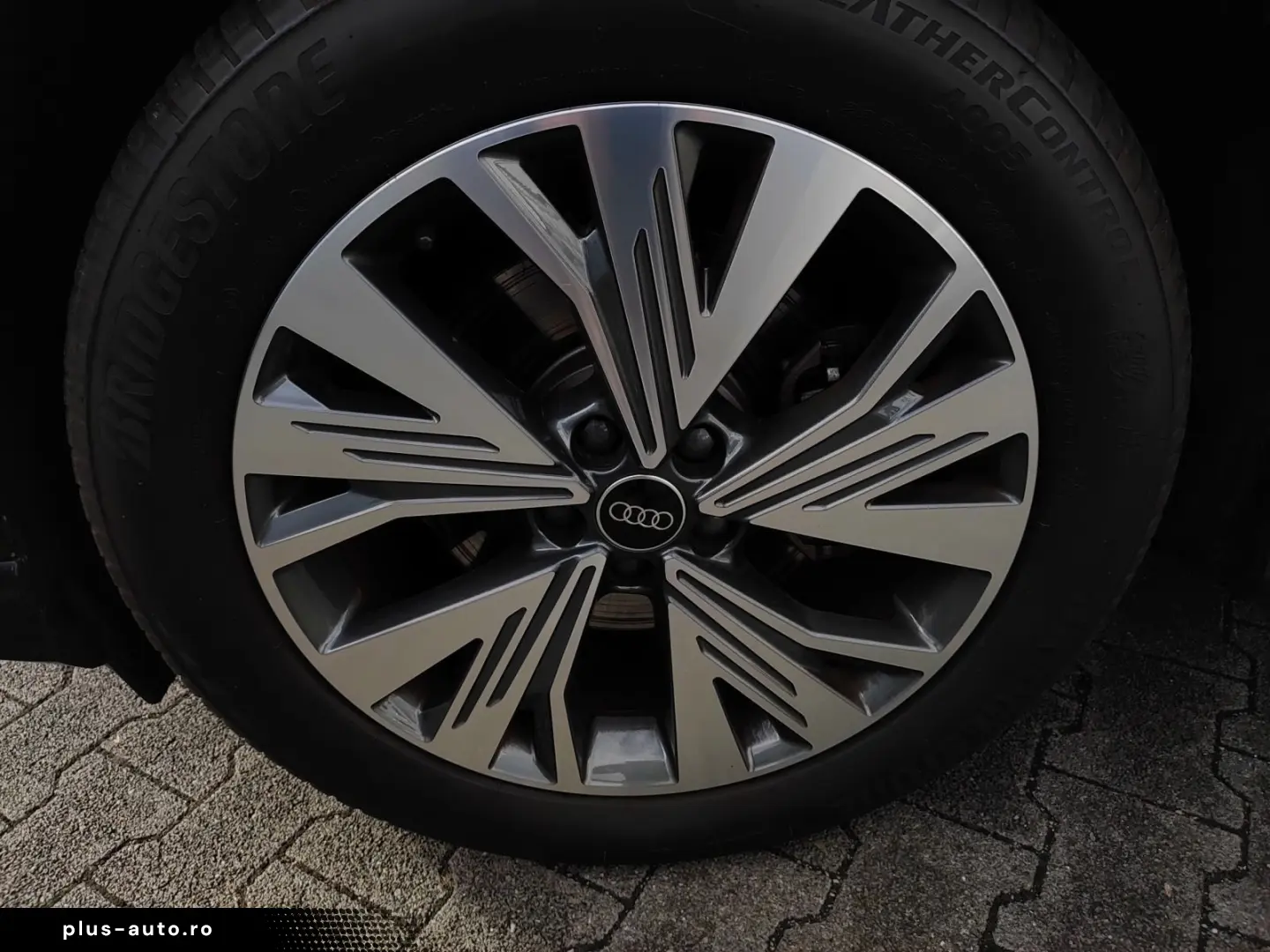 AUDI Q4 e-tron 35 Adv.  Opt.-Schwarz  Assist  R-CAM