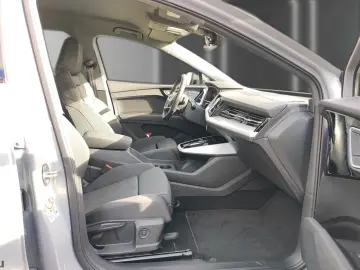 AUDI Q4 e-tron 35 Adv.  Opt.-Schwarz  Assist  R-CAM