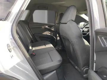 AUDI Q4 e-tron 35 Adv.  Opt.-Schwarz  Assist  R-CAM