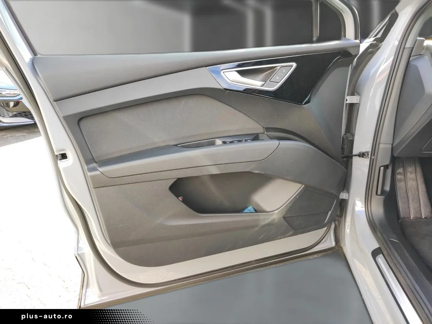 AUDI Q4 e-tron 35 Adv.  Opt.-Schwarz  Assist  R-CAM