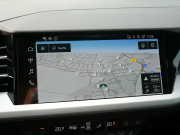 AUDI Q4 35 e-tron LED NAVIGATION SHZ PDC KLIMA FSE BT