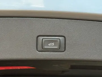 AUDI Q4 e-tron 45 ACC Sonos AHK Advanced CAM SHZ navi