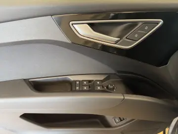 AUDI Q4 e-tron 45 ACC Sonos AHK Advanced CAM SHZ navi