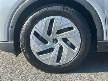 AUDI Q4 e-tron 40 NAV  HuD PARKEN 360