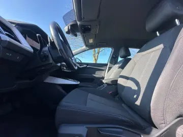 AUDI Q4 e-tron 40 NAV  HuD PARKEN 360