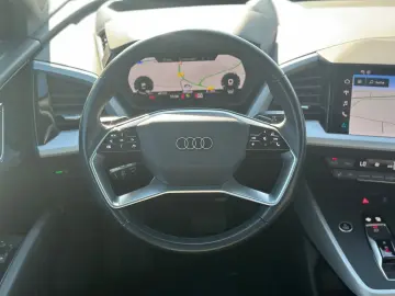 AUDI Q4 e-tron 40 NAV  HuD PARKEN 360