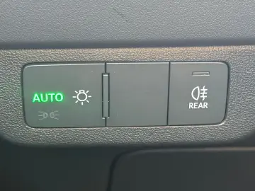 AUDI Q4 e-tron 40 NAV  HuD PARKEN 360