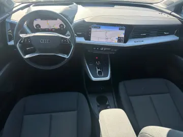 AUDI Q4 e-tron 40 NAV  HuD PARKEN 360