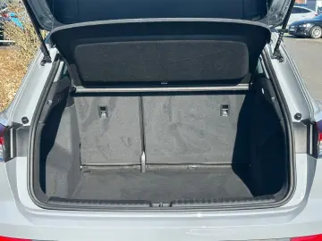 AUDI Q4 e-tron 40 NAV  HuD PARKEN 360