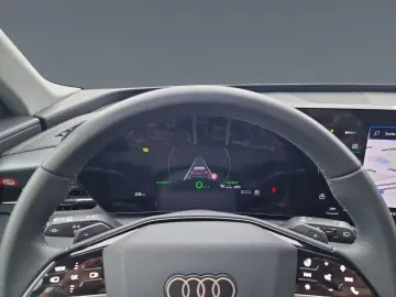 AUDI Q6 e-tron TECH LED  ACC KAM.
