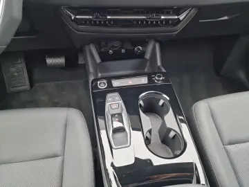 AUDI Q6 e-tron TECH LED  ACC KAM.