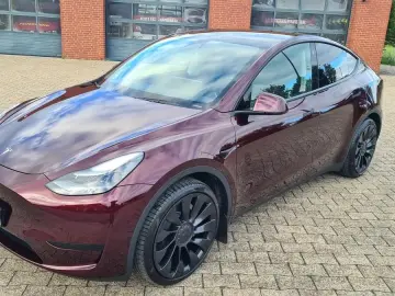 TESLA Model Y SR 2WD