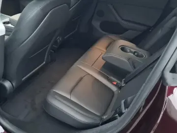 TESLA Model Y SR 2WD