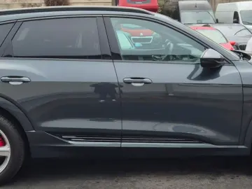 AUDI Q8 e-tron CAM Virtuall Matrix APP Quattro