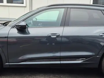 AUDI Q8 e-tron CAM Virtuall Matrix APP Quattro