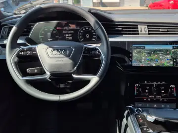 AUDI Q8 e-tron CAM Virtuall Matrix APP Quattro