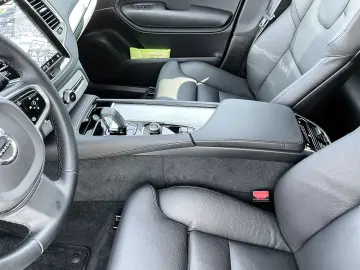 VOLVO XC90 Plus Bright Recharge Plug-In Hybrid AWD T8