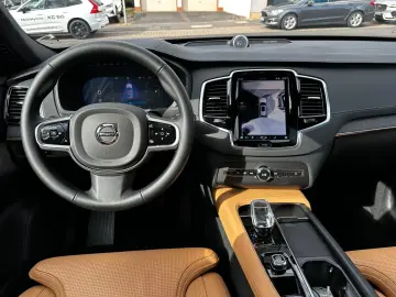 VOLVO XC90 T8 AWD Ultra 22 Pano Luft AHK 360  HUD Mass