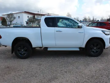 TOYOTA Hilux Extra Cab Comfort 4x4 KAMERA ACC
