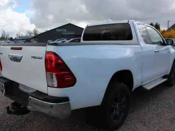 TOYOTA Hilux Extra Cab Comfort 4x4 KAMERA ACC