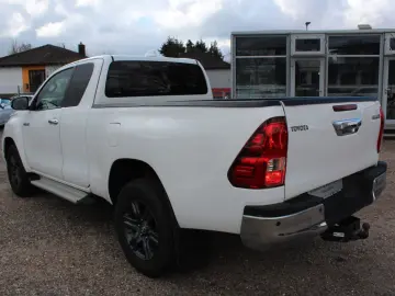 TOYOTA Hilux Extra Cab Comfort 4x4 KAMERA ACC