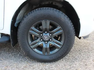 TOYOTA Hilux Extra Cab Comfort 4x4 KAMERA ACC