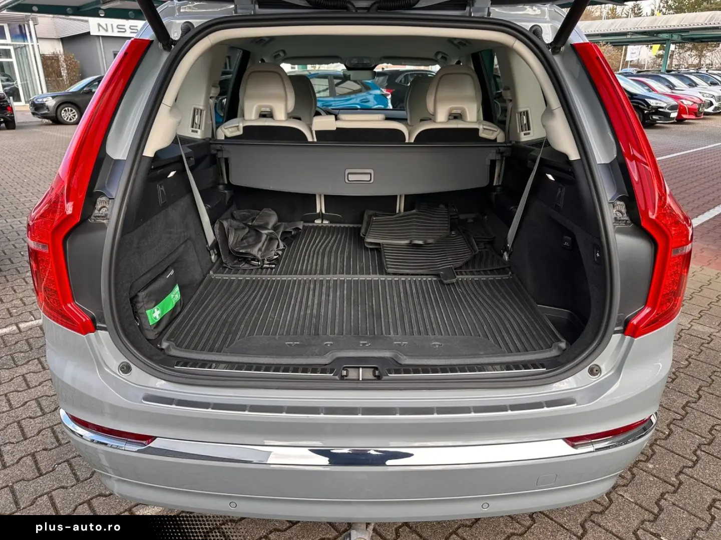 VOLVO XC90 T8 Recharge AWD Core  AHK Standh. ACC Kamer