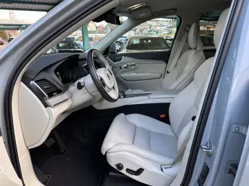 VOLVO XC90 T8 Recharge AWD Core  AHK Standh. ACC Kamer