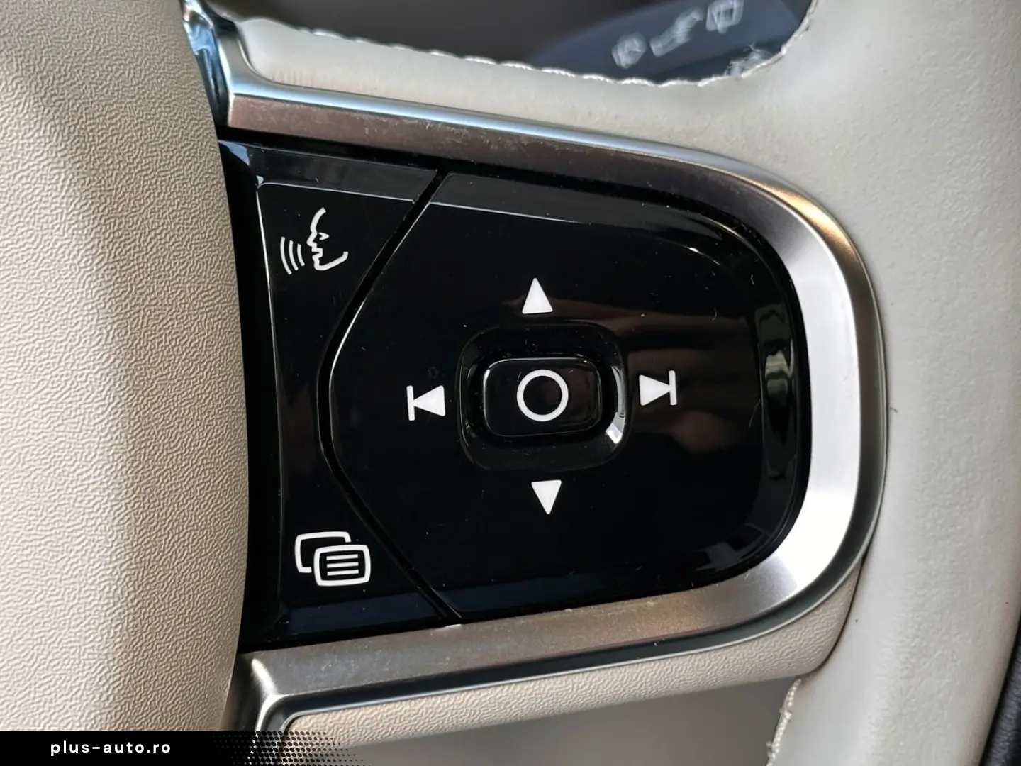 VOLVO XC90 T8 Recharge AWD Core  AHK Standh. ACC Kamer