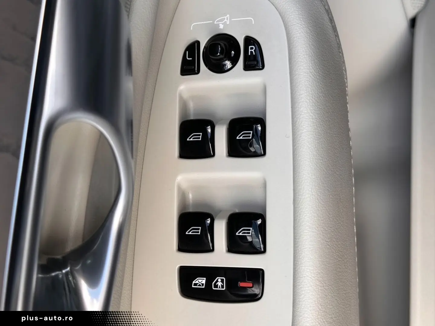 VOLVO XC90 T8 Recharge AWD Core  AHK Standh. ACC Kamer