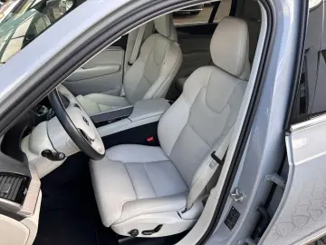 VOLVO XC90 T8 Recharge AWD Core  AHK Standh. ACC Kamer