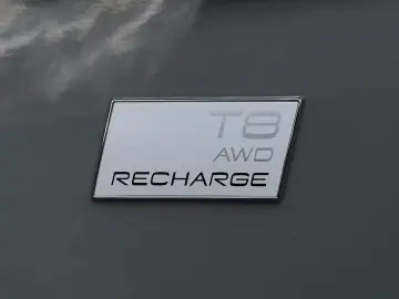VOLVO XC90 T8 Recharge AWD Core  AHK Standh. ACC Kamer