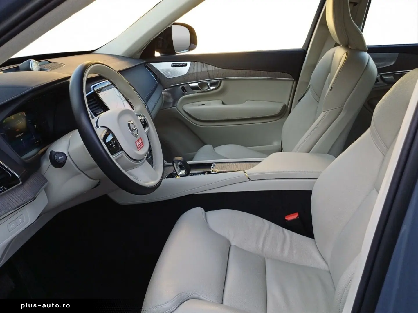 VOLVO XC90 T8 Ultimate Dark Plug-In Hybrid AWD