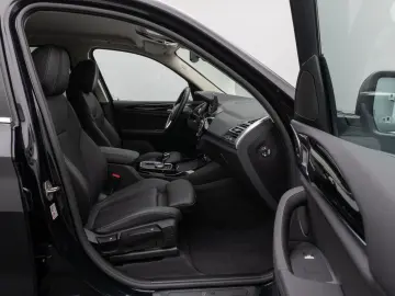 BMW X3 xDrive30i