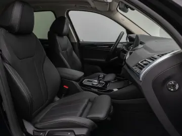 BMW X3 xDrive30i